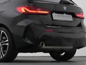 BMW 1-serie serie 116i automaat m sport camera navi thumbnail 22