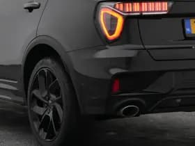 Lynk & 01 1 5 plug in hybrid 360 black zwarte hemel nld auto thumbnail 18