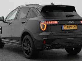 Lynk & 01 1 5 plug in hybrid 360 black zwarte hemel nld auto thumbnail 5