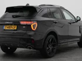 Lynk & 01 1 5 plug in hybrid 360 black zwarte hemel nld auto thumbnail 6