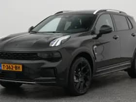 Lynk & 01 1 5 plug in hybrid 360 black zwarte hemel nld auto