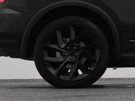 Lynk & 01 1 5 plug in hybrid 360 black zwarte hemel nld auto thumbnail 39