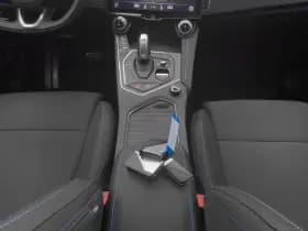 Lynk & 01 1 5 plug in hybrid 360 black zwarte hemel nld auto thumbnail 12