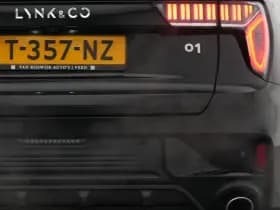 Lynk & 01 1 5 plug in hybrid 360 black zwarte hemel nld auto thumbnail 20