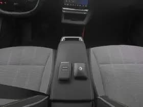 Renault Megane e tech ev60 optimum charge iconic camera cruise stoel en stuurverw thumbnail 12