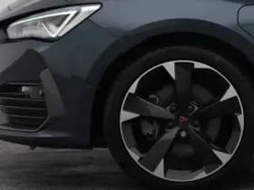CUPRA Leon sportstourer 1 4 e hybrid business adaptive camera stoelverw trekhaak thumbnail 21