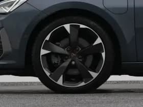 CUPRA Leon sportstourer 1 4 e hybrid business adaptive camera stoelverw trekhaak thumbnail 39