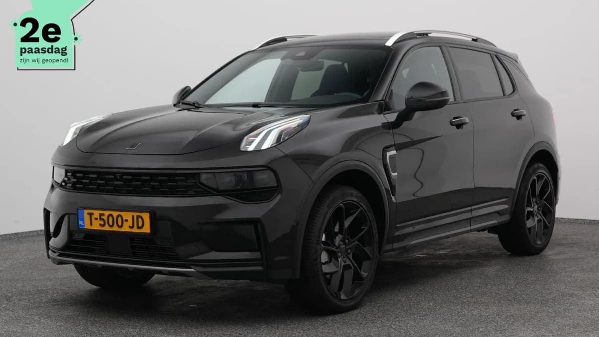 Lynk & 01 1 5 plug in hybrid 360 black zwarte hemel nld auto — foto 1