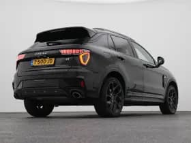 Lynk & 01 1 5 plug in hybrid 360 black zwarte hemel nld auto thumbnail 16