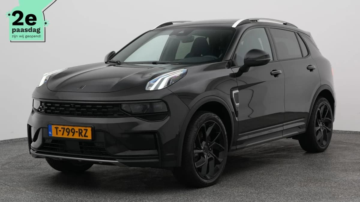 Lynk & 01 1 5 plug in hybrid 360 black zwarte hemel nld auto — foto 1