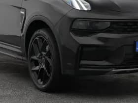 Lynk & 01 1 5 plug in hybrid 360 black zwarte hemel nld auto thumbnail 17