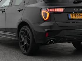 Lynk & 01 1 5 plug in hybrid 360 black zwarte hemel nld auto thumbnail 18