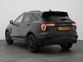 Lynk & 01 1 5 plug in hybrid 360 black zwarte hemel nld auto thumbnail 5