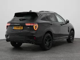 Lynk & 01 1 5 plug in hybrid 360 black zwarte hemel nld auto thumbnail 6