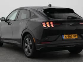 Ford Mustang mach e rwd 75 kwh stoelverw leder 360 adaptive thumbnail 6