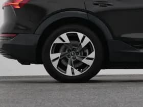 Audi E-tron tron 50 quattro business edition plus 71 kwh camera adaptive luchtvering thumbnail 42