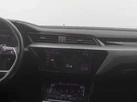 Audi E-tron tron 50 quattro business edition plus 71 kwh camera adaptive luchtvering thumbnail 9