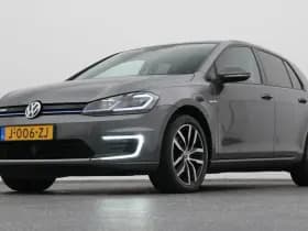 Volkswagen E-Golf golf e dition adaptive navi thumbnail 16