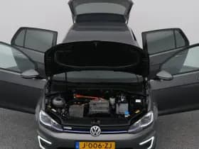 Volkswagen E-Golf golf e dition adaptive navi thumbnail 28