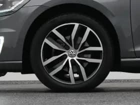 Volkswagen E-Golf golf e dition adaptive navi thumbnail 40