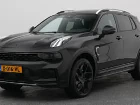Lynk & 01 1 5 plug in hybrid 360 black zwarte hemel nld auto