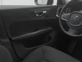 Volvo V60 2 0 b3 momentum advantage cruise carplay thumbnail 11