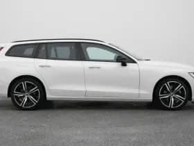 Volvo V60 2 0 b3 momentum advantage cruise carplay thumbnail 14