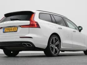 Volvo V60 2 0 b3 momentum advantage cruise carplay thumbnail 16