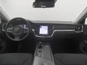 Volvo V60 2 0 b3 momentum advantage cruise carplay thumbnail 3