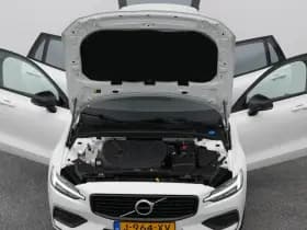 Volvo V60 2 0 b3 momentum advantage cruise carplay thumbnail 27