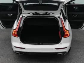 Volvo V60 2 0 b3 momentum advantage cruise carplay thumbnail 29