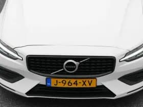 Volvo V60 2 0 b3 momentum advantage cruise carplay thumbnail 30