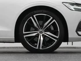 Volvo V60 2 0 b3 momentum advantage cruise carplay thumbnail 42