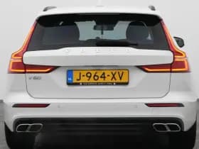 Volvo V60 2 0 b3 momentum advantage cruise carplay thumbnail 10