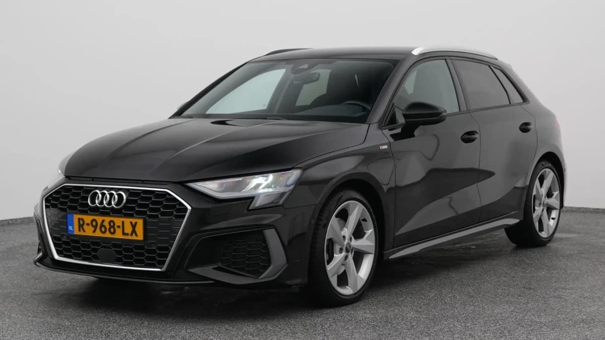 Audi A3 sportback 30 tfsi s edition stoelverw cruise carplay — foto 1