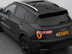Lynk & 01 1 5 plug in hybrid 360 black zwarte hemel nld auto thumbnail 25
