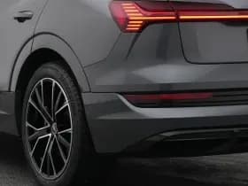 Audi E-tron tron sportback 50 quattro s edition 71 kwh pano camera luchtvering stoelverw trekhaak thumbnail 19