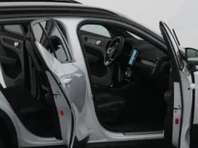 Volvo XC40 recharge p8 awd r design h k keyless stoel en stuurverw camera thumbnail 34