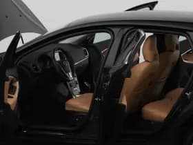 Volvo V40 2 0 d2 nordic camera stoelverw keyless leder thumbnail 33