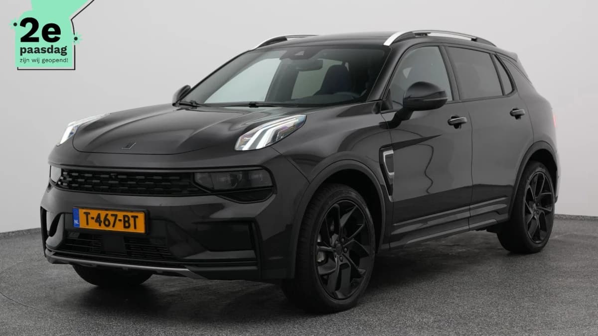 Lynk & 01 1 5 plug in hybrid 360 black zwarte hemel nld auto — foto 1