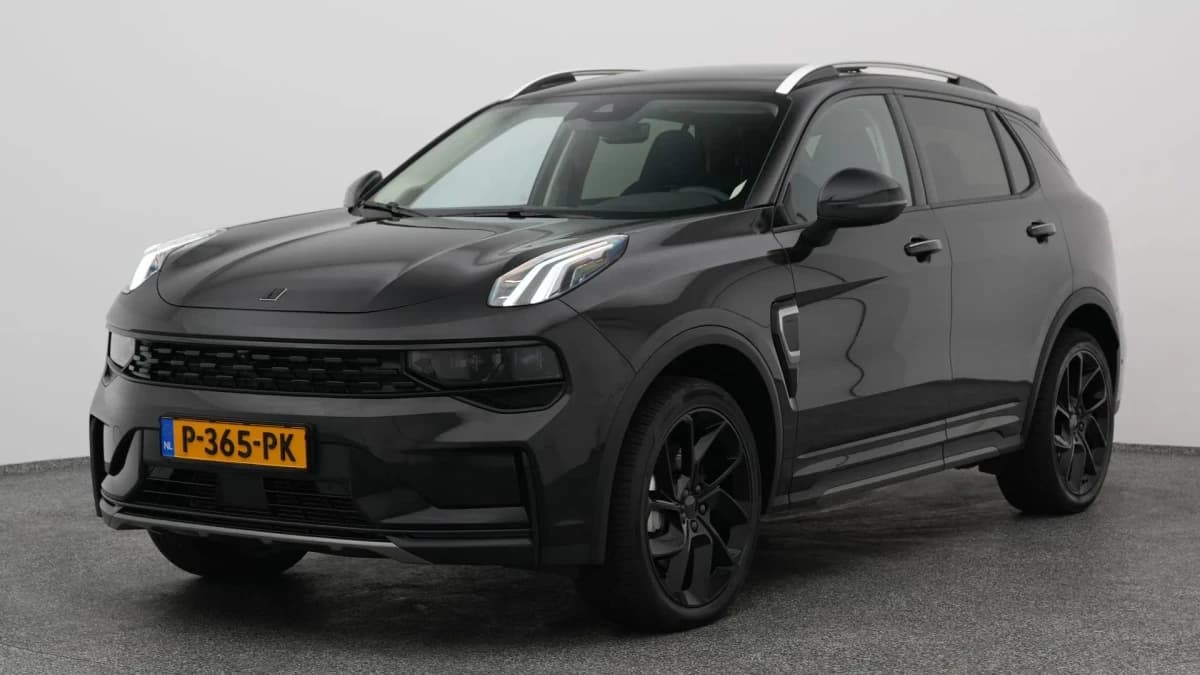 Lynk & 01 1 5 plug in hybrid 360 black nld auto — foto 1