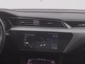 Audi E-tron tron 50 quattro business edition plus 71 kwh pano camera luchtvering stoelverwarming thumbnail 9