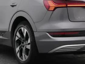 Audi E-tron tron 55 quattro business edition 95 kwh navi memory luchtvering thumbnail 19