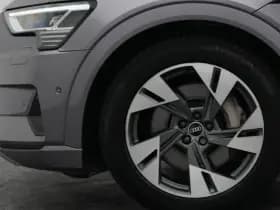 Audi E-tron tron 55 quattro business edition 95 kwh navi memory luchtvering thumbnail 22