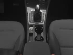 Volkswagen E-Golf golf e dition adaptive navi thumbnail 13