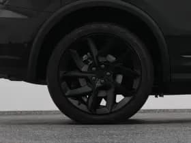 Lynk & 01 1 5 plug in hybrid 360 black zwarte hemel nld auto thumbnail 39