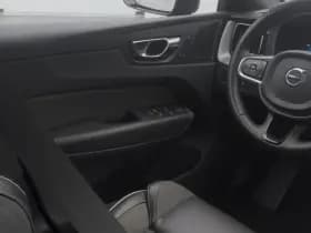 Volvo XC60 2 0 t6 plug in hybrid awd ultimate dark long range pano 360 h k memory stoel en stuurverw thumbnail 11