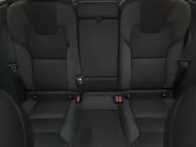 Volvo XC60 2 0 t6 plug in hybrid awd ultimate dark long range pano 360 h k memory stoel en stuurverw thumbnail 4