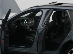 Volvo XC60 2 0 t6 plug in hybrid awd ultimate dark long range pano 360 h k memory stoel en stuurverw thumbnail 33