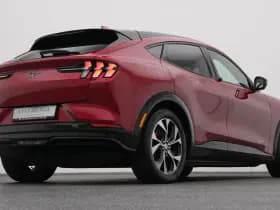 Ford Mustang mach e premium awd 75 kwh camera adaptive memory carplay thumbnail 17